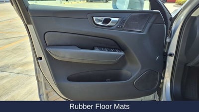 2023 Volvo XC60 B5 Ultimate Bright Theme