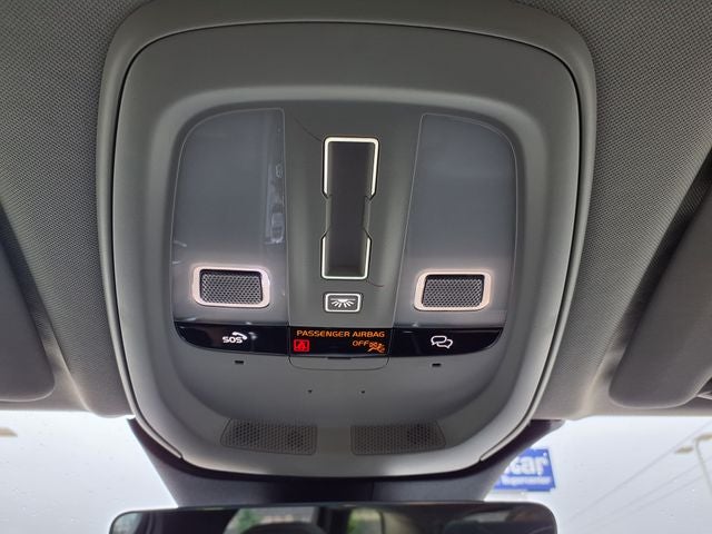 2023 Volvo XC60 B5 Ultimate Bright Theme