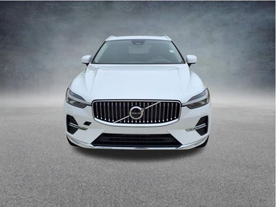 2023 Volvo XC60 B5 Ultimate Bright Theme