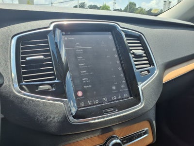 2024 Volvo XC90 B5 Plus