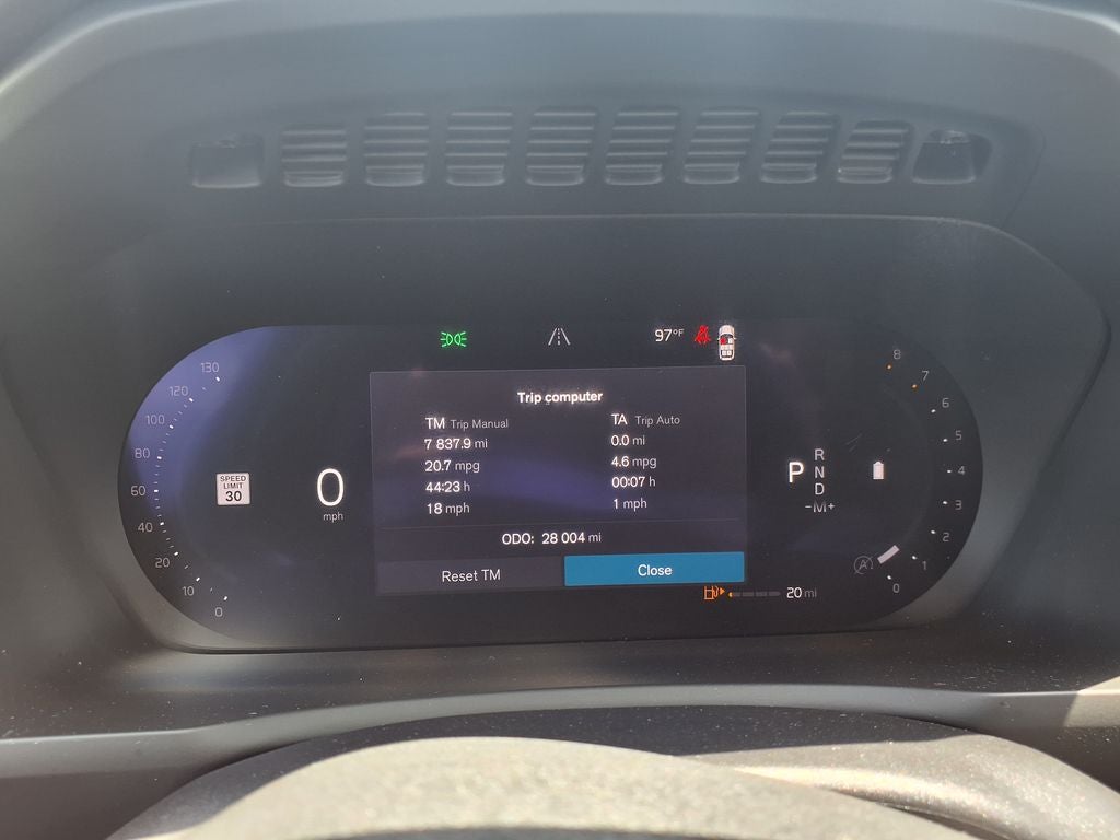 2024 Volvo XC90 B5 Plus