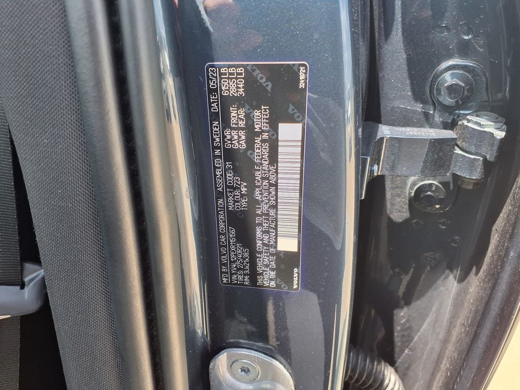 2024 Volvo XC90 B5 Plus