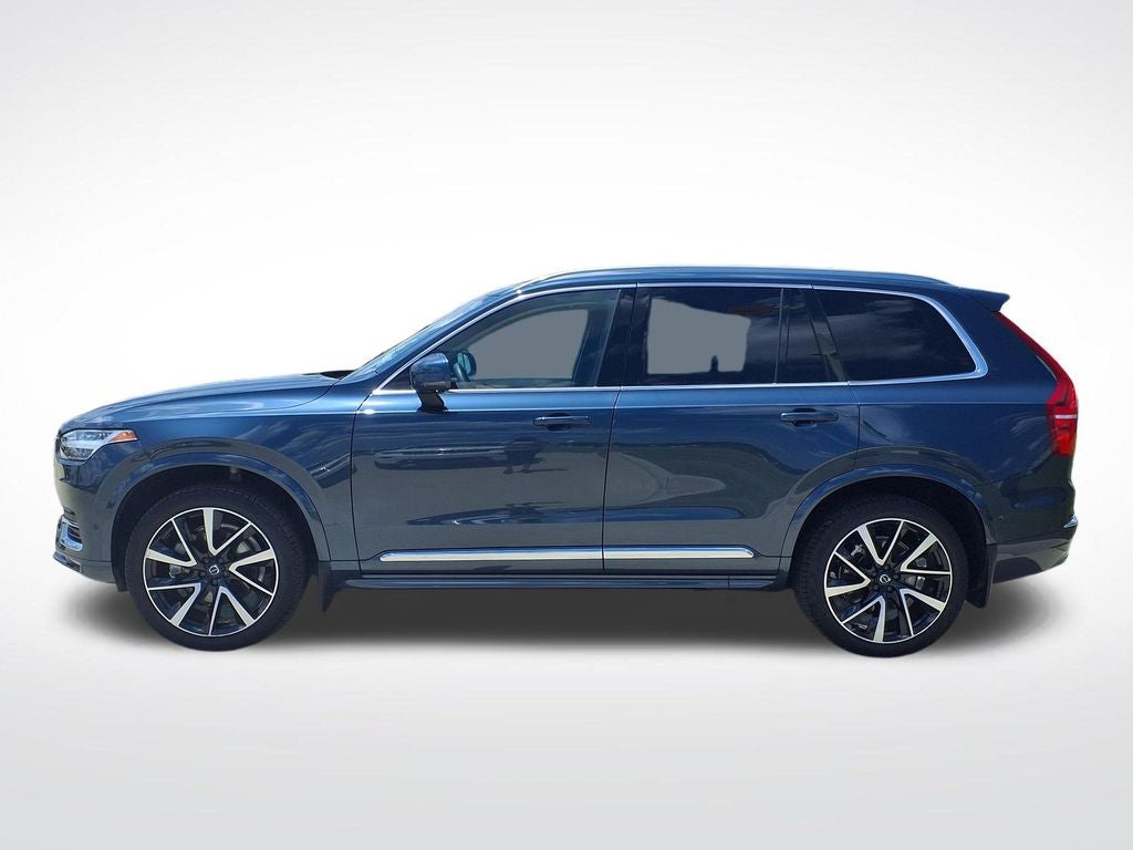 2024 Volvo XC90 B5 Plus