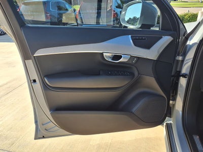 2024 Volvo XC90 B5 Core
