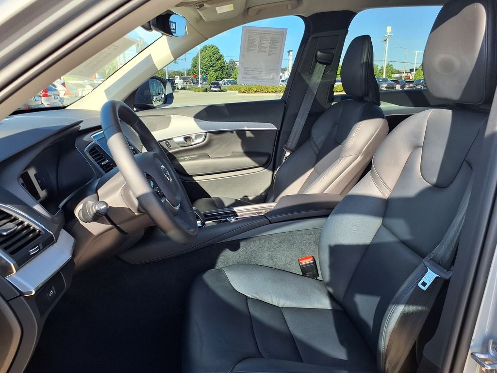 2024 Volvo XC90 B5 Core