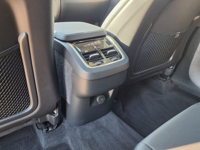 2024 Volvo XC90 B5 Core