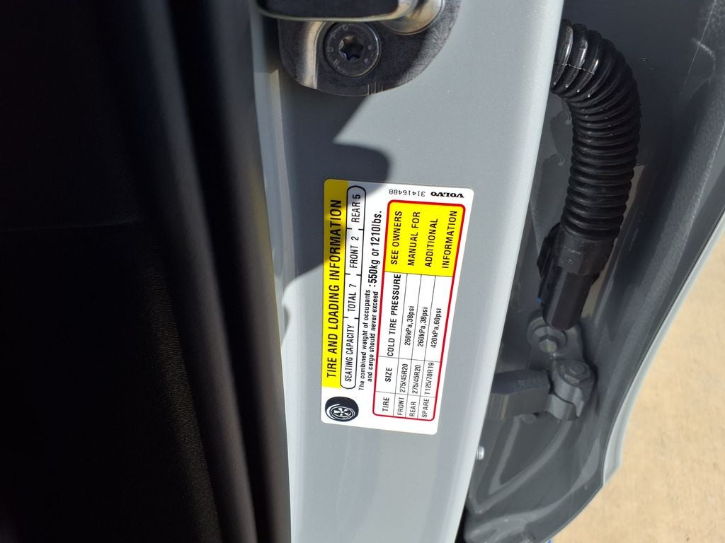 2024 Volvo XC90 B5 Core