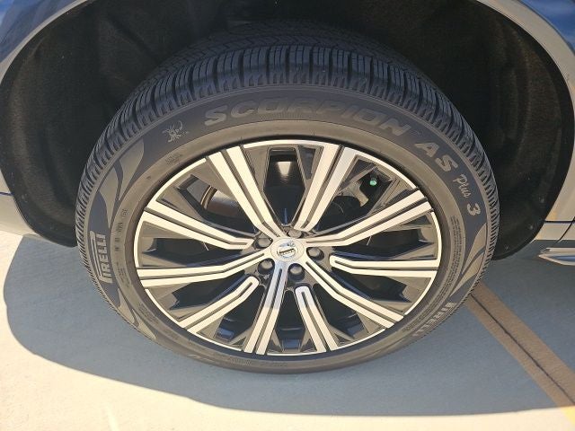 2024 Volvo XC90 B5 Core