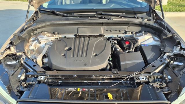 2024 Volvo XC60 B5 Plus Dark Theme