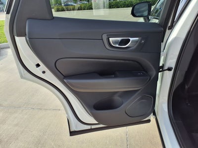 2024 Volvo XC60 B5 Plus Dark Theme