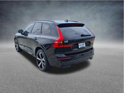 2024 Volvo XC60 B5 Ultimate Dark Theme