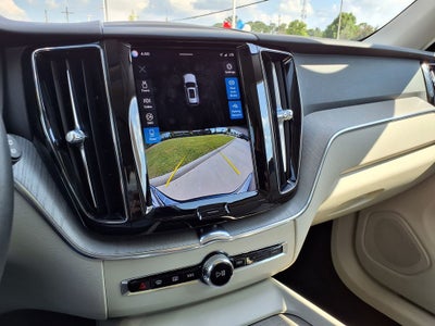 2023 Volvo XC60 B5 Plus Bright Theme
