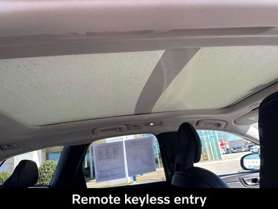 2023 Volvo XC60 B5 Ultimate Dark Theme