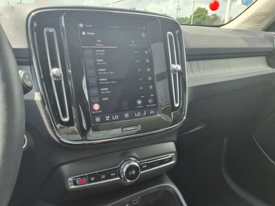2023 Volvo XC40 Ultimate