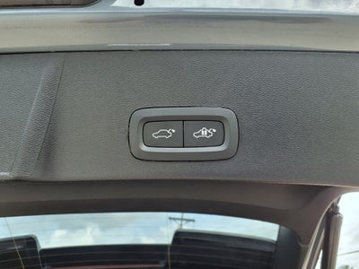 2023 Volvo XC40 Ultimate