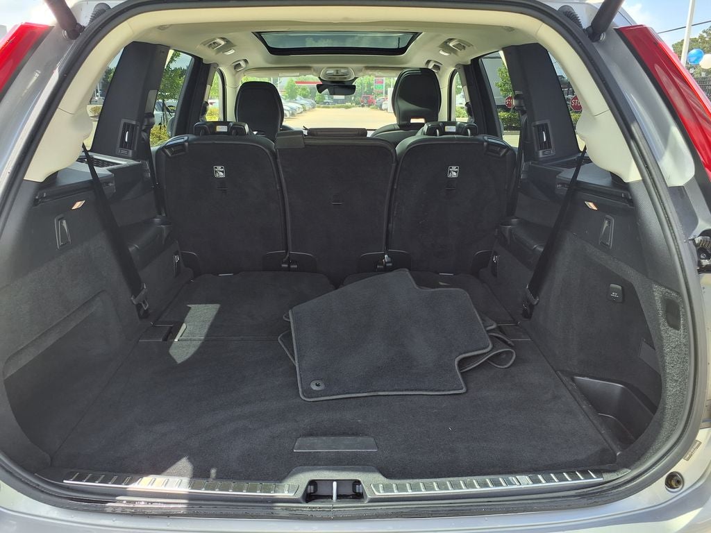 2025 Volvo XC90 B5 Core