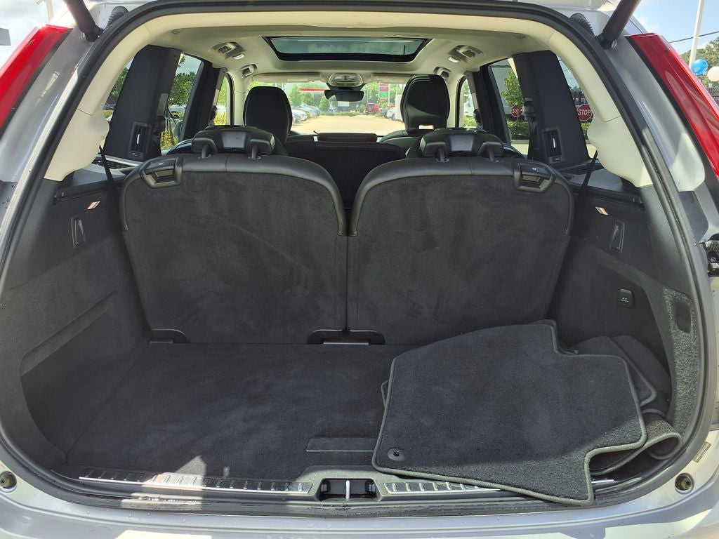 2025 Volvo XC90 B5 Core