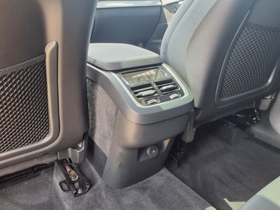 2025 Volvo XC90 B5 Core
