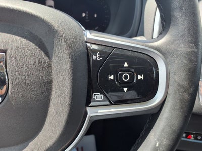 2025 Volvo XC90 B5 Core