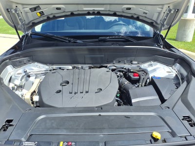 2025 Volvo XC90 B5 Core