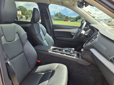 2025 Volvo XC90 B5 Core