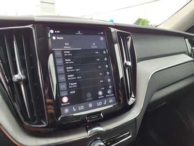 2025 Volvo XC60 B5 Plus