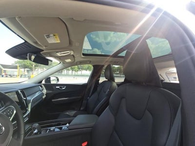 2025 Volvo XC60 B5 Core