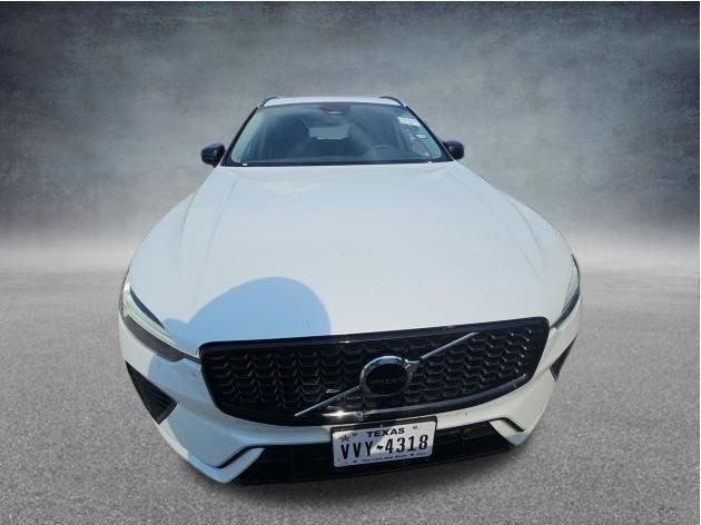 2025 Volvo XC60 B5 Core