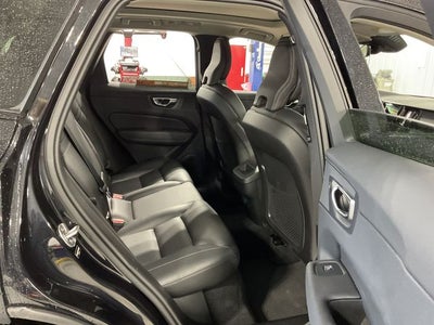 2025 Volvo XC60 B5 Core
