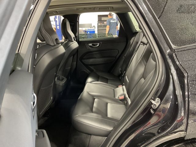 2025 Volvo XC60 B5 Core