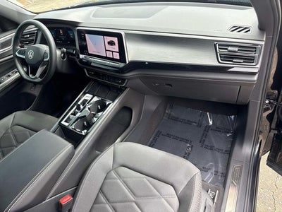 2024 Volkswagen Atlas Cross Sport 2.0T SE w/Technology