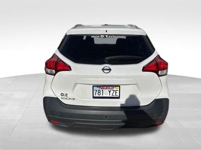 2019 Nissan Kicks S