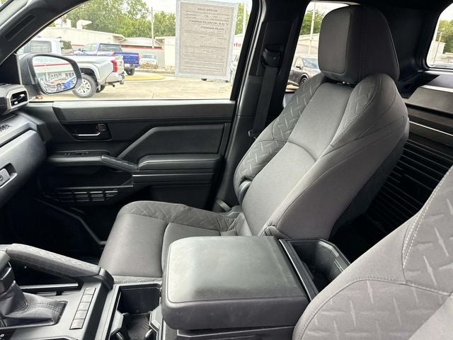 2025 Toyota Tacoma SR