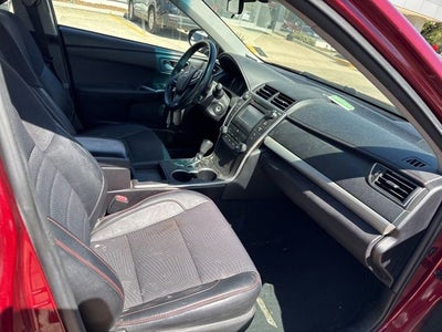 2017 Toyota Camry SE