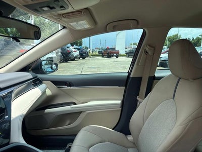 2022 Toyota Camry LE