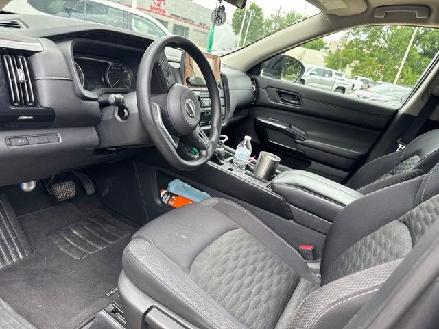 2023 Nissan Pathfinder S