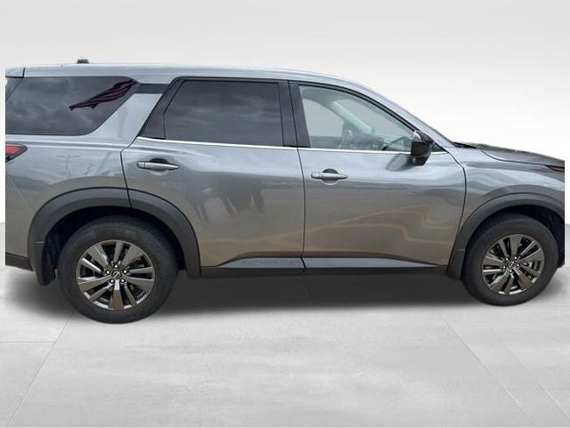 2023 Nissan Pathfinder S