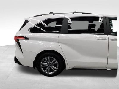 2023 Toyota Sienna XSE 7 Passenger