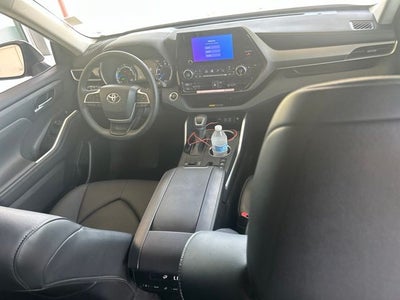 2026 Toyota Highlander Hybrid XLE