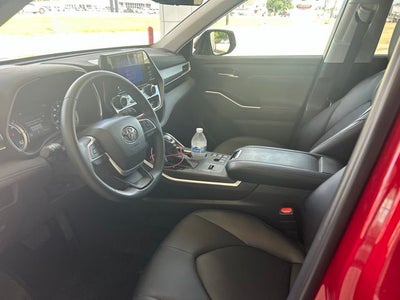 2026 Toyota Highlander Hybrid XLE