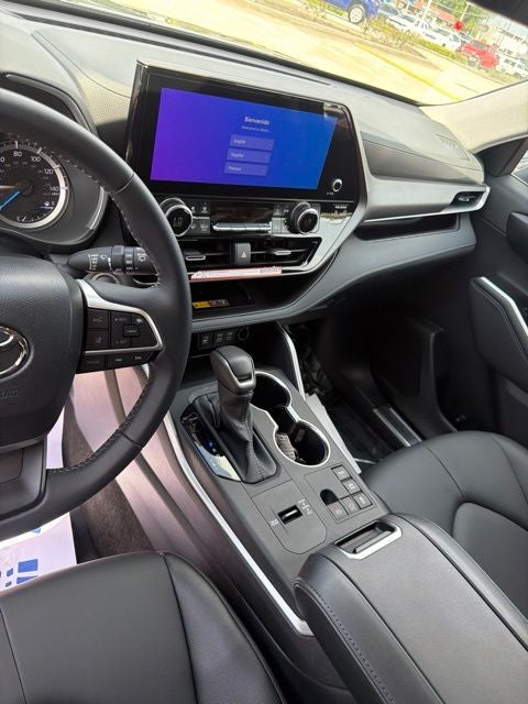 2026 Toyota Highlander Hybrid XLE