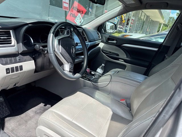 2016 Toyota Highlander XLE V6