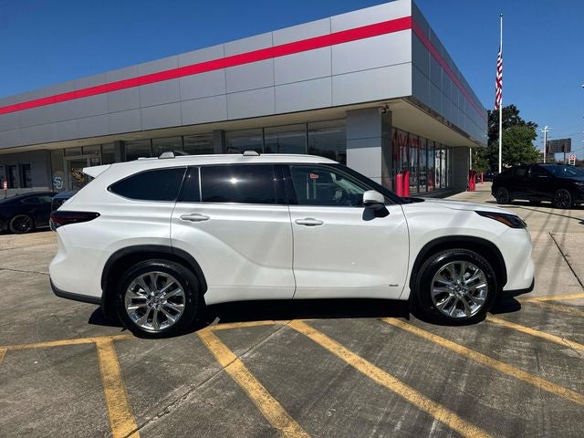 2026 Toyota Highlander Hybrid Limited