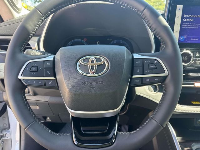 2026 Toyota Highlander Hybrid Limited