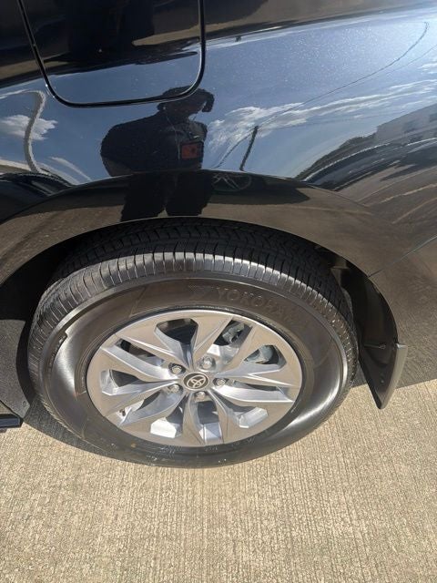 2026 Toyota Sienna XLE 8 Passenger