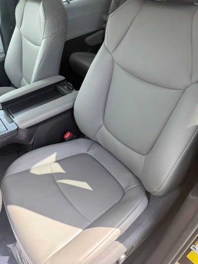 2026 Toyota Sienna XLE 8 Passenger