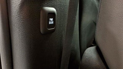 2025 Toyota Sienna XLE 8 Passenger