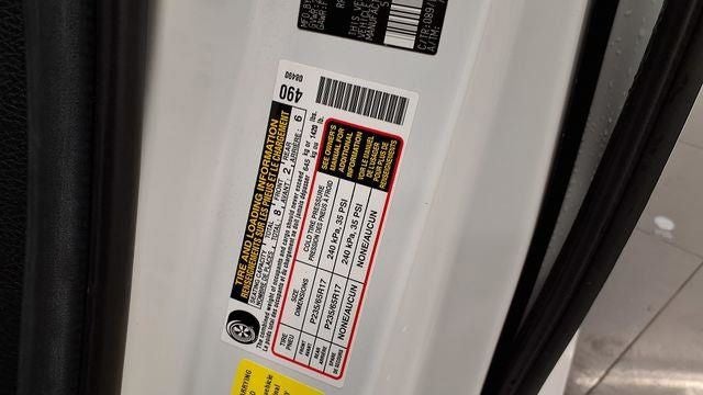 2025 Toyota Sienna XLE 8 Passenger