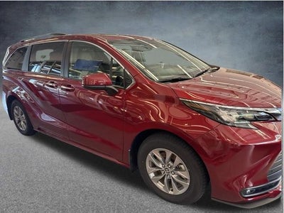 2026 Toyota Sienna XLE 7 Passenger