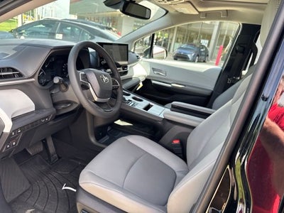 2026 Toyota Sienna XLE 7 Passenger